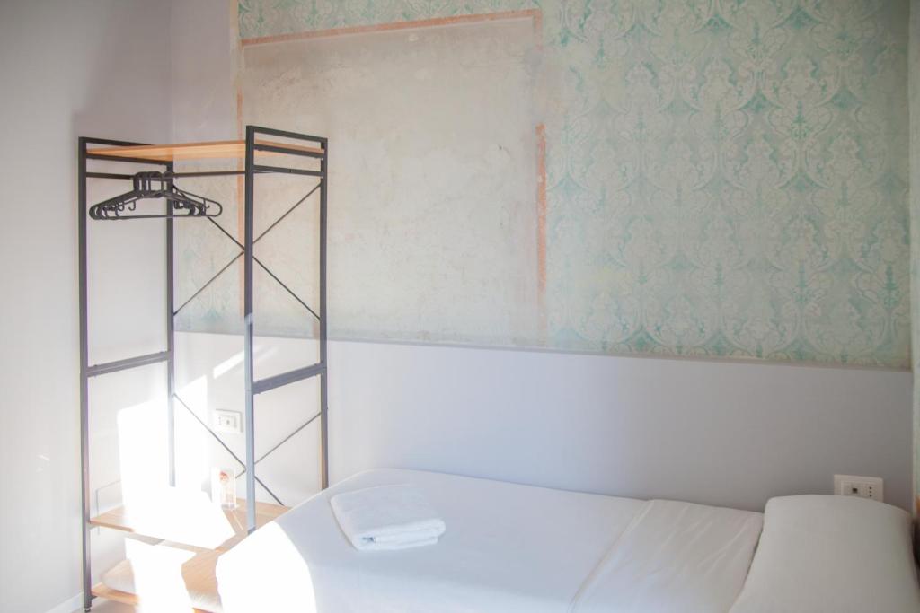 Aretium - Chambre Simple Avec Salle De Bains Commune