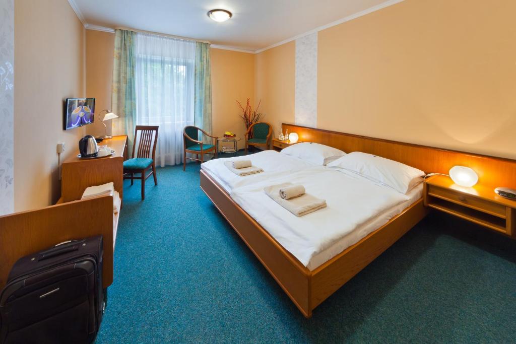 
Deluxe Double Room with Bath
