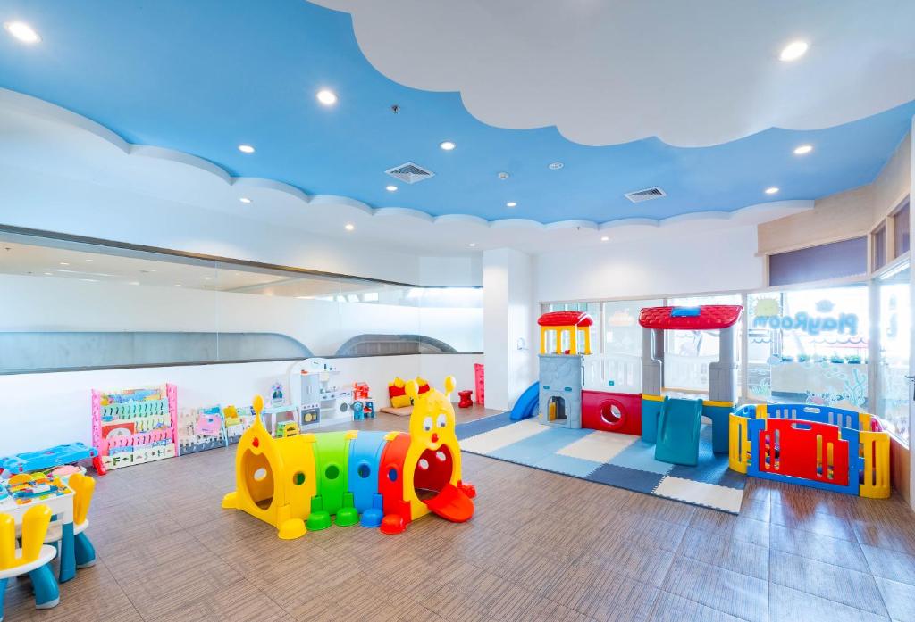 Andaman Embrace Patong, Phuket - Resim 16