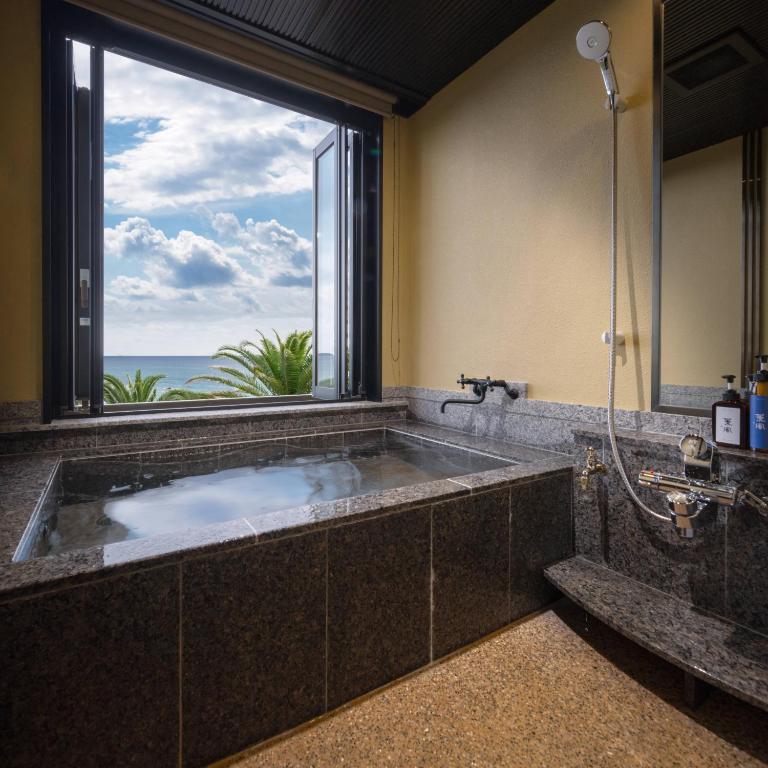 Příroda nedaleko hotelu