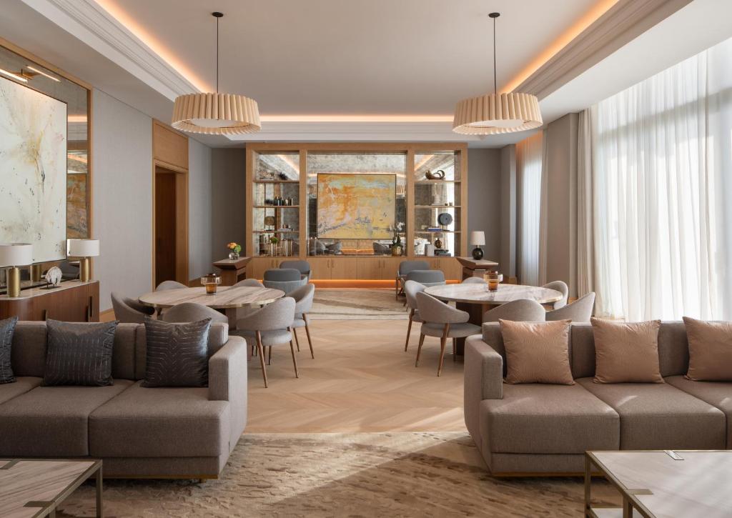 Posezení v ubytování Four Seasons Resort and Residences at The Pearl - Qatar