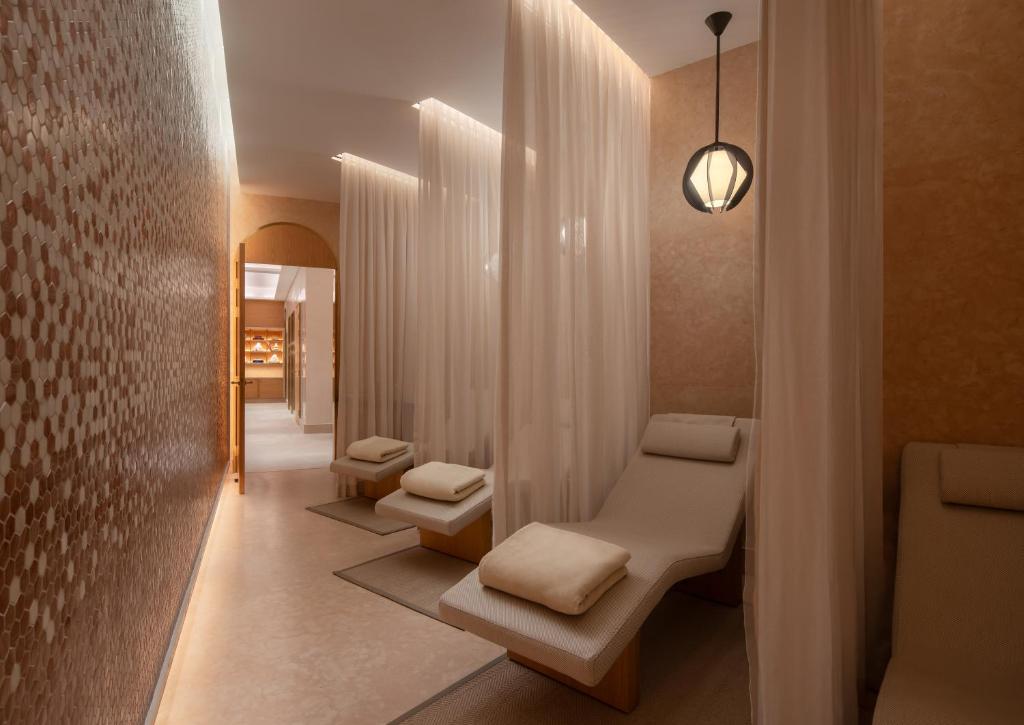 Posezení v ubytování Four Seasons Resort and Residences at The Pearl - Qatar