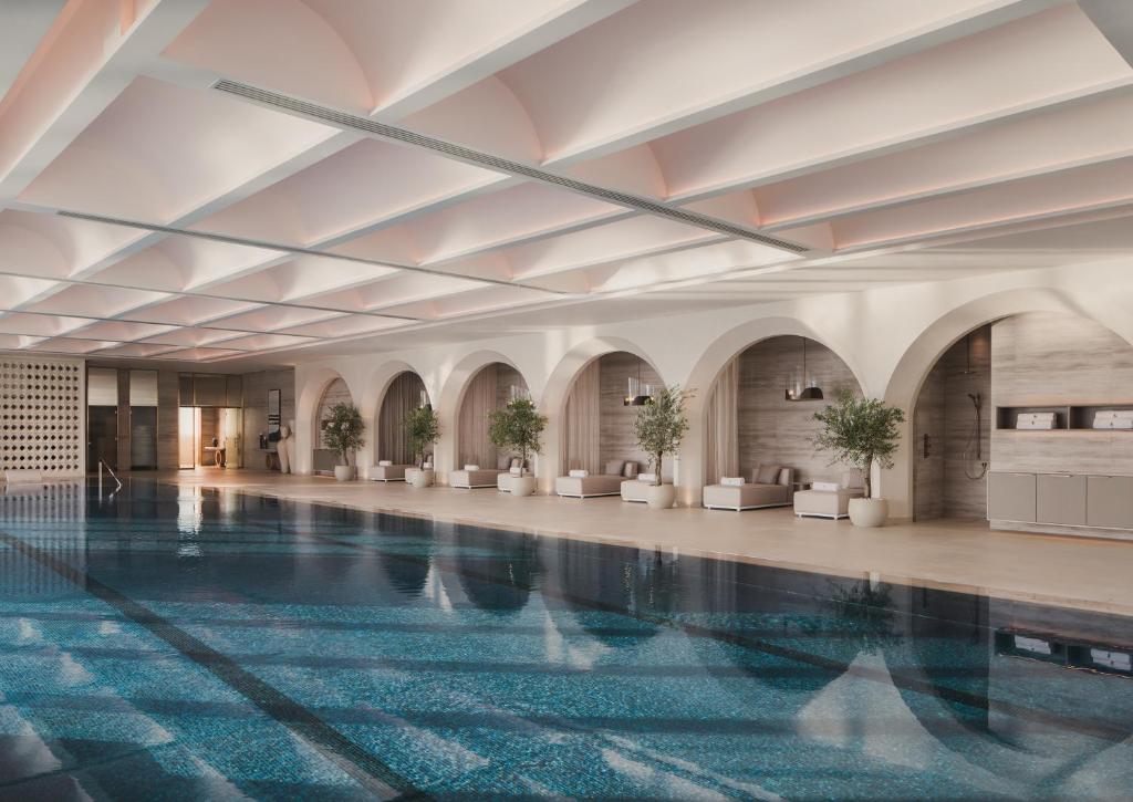 Bazén v ubytování Four Seasons Resort and Residences at The Pearl - Qatar nebo v jeho okolí