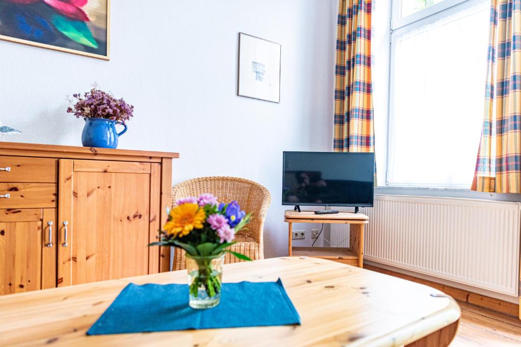 Haus Silko - FeWo in top Lage - 3 min zum Strand direkt am Kurpark - Apartment Mit Balkon