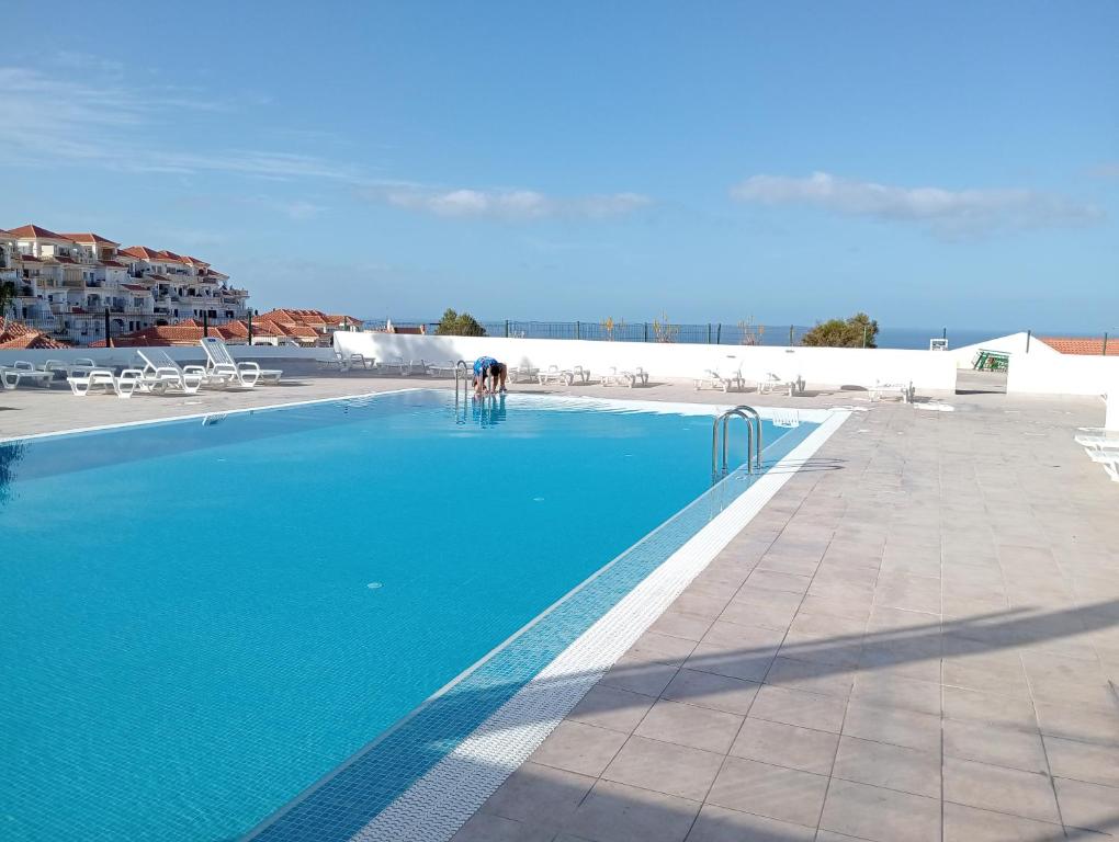 Bazén v ubytování Royal Ocean View Aloha Garden nebo v jeho okolí