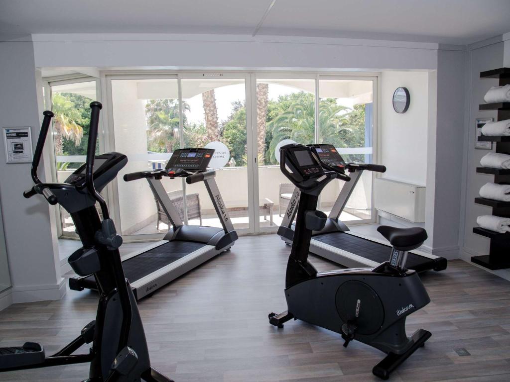 Fitness centrum a/nebo fitness zařízení v ubytování Novotel Montpellier