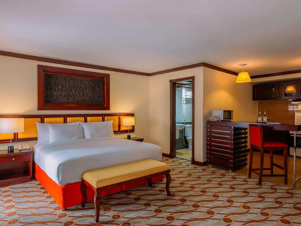 Postel nebo postele na pokoji v ubytování Mövenpick Hotel & Residences Nairobi