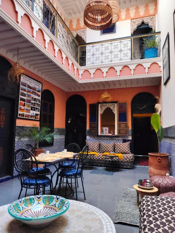 Posezení v ubytování RIAD MAMAHOUSE