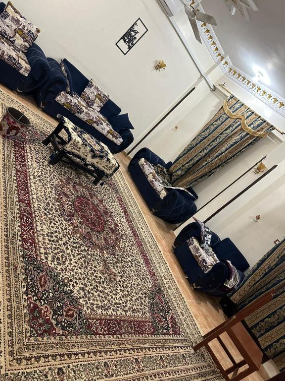 Posezení v ubytování مصر الاقصر القرنة البعيرات الجزيرة