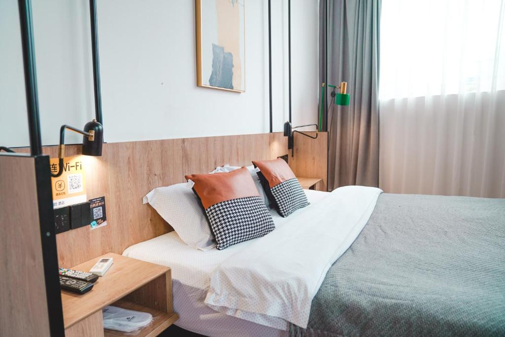 POSHPACKER·Chengdu Local Tea Hostel - Camera Doppia Deluxe Con Bagno Privato