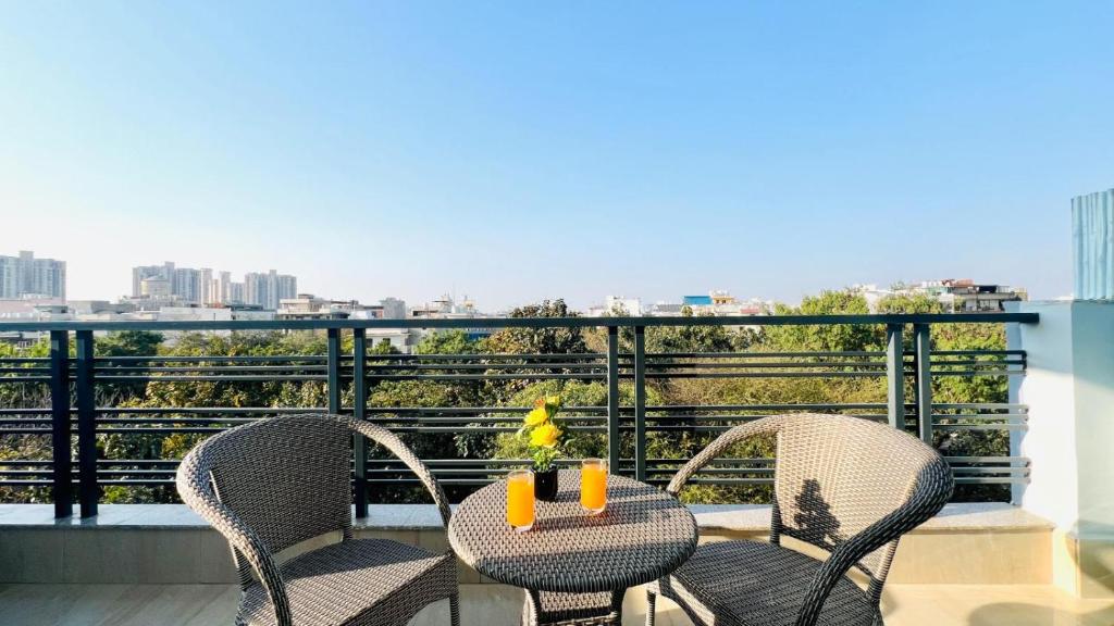 Balkón nebo terasa v ubytování ZEN Suites - Golf Course Road Gurgaon