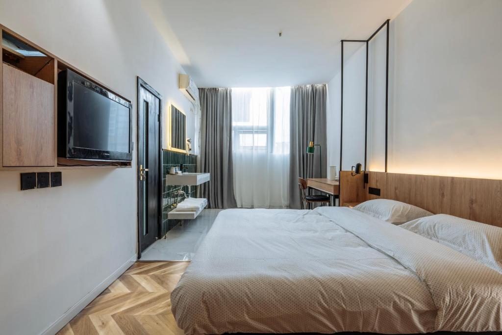 POSHPACKER·Chengdu Local Tea Hostel - Camera Quadruplo Di Famiglia Con Bagno Privato