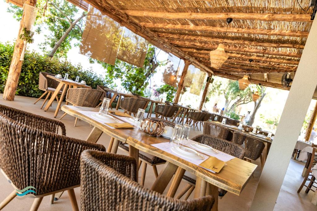 Restaurace v ubytování Plataria Seaside Resort