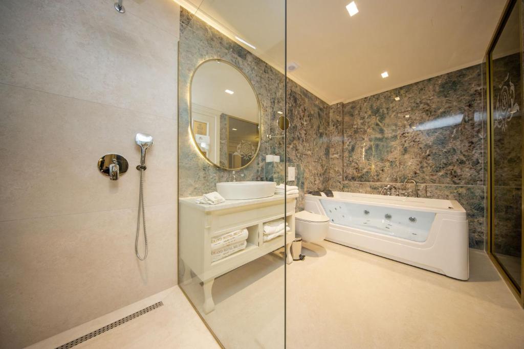 Grand Hotel Belushi - Suite Presidencial