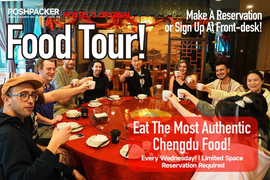 Hosté ubytování Chengdu Flipflop Hostel - Right Next To Taikooli & Metro - Chill & Social Rooftop Garden Bar - Free Activities - Friendly English Speaking Staff - Tibet, Panda, Buddha & Snow Mountain Tours
