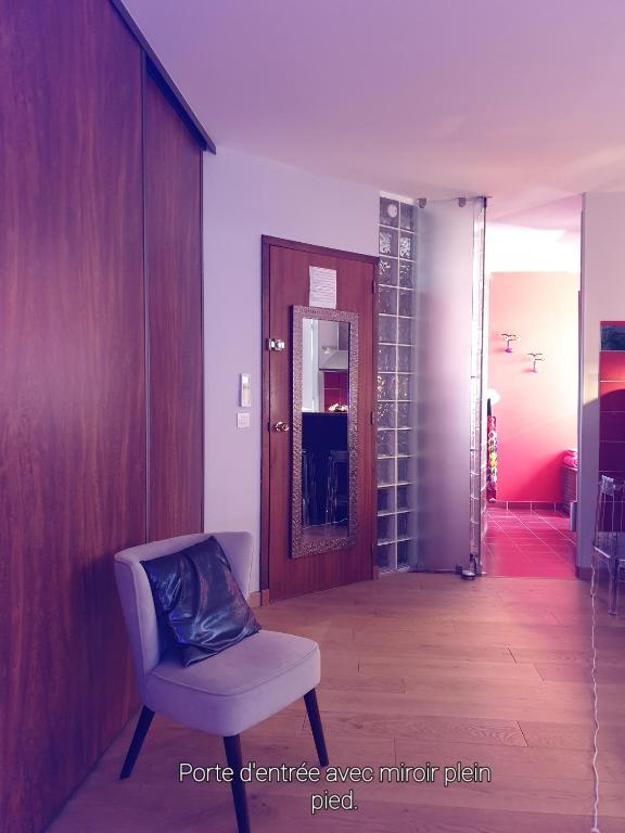 Posezení v ubytování Studio Non Fumeur 38m2 calme, confort, ascenseur
