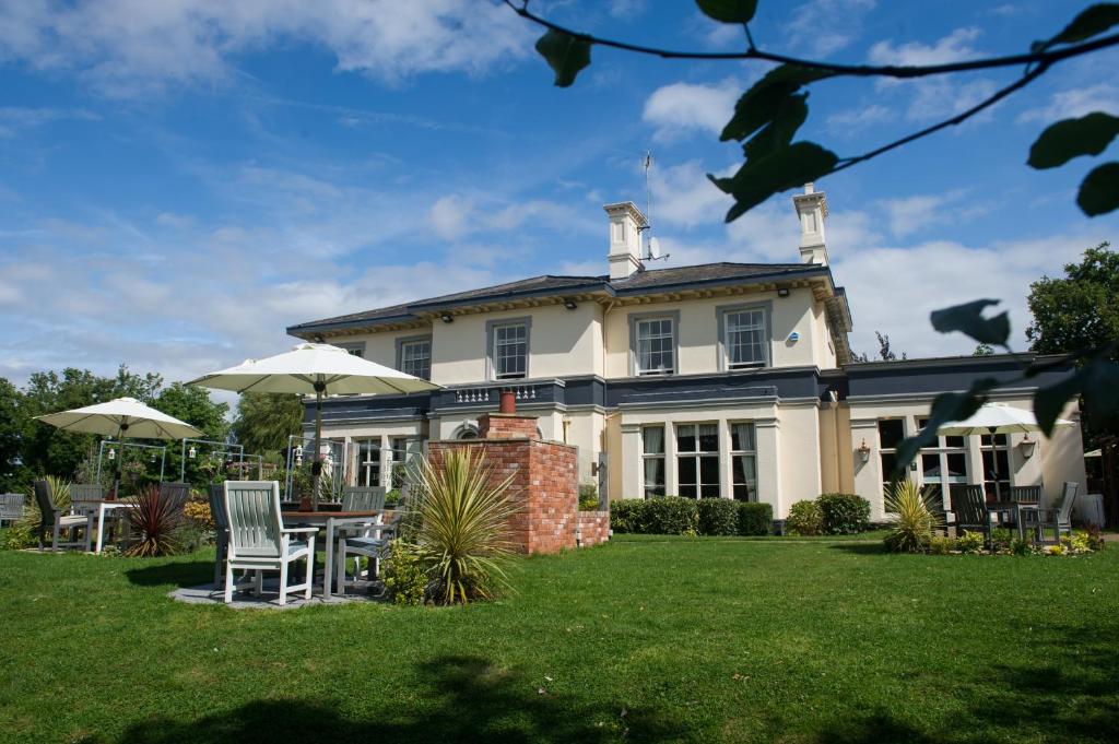 The Cheshire Cat by Innkeeper's Collection - Resim 30