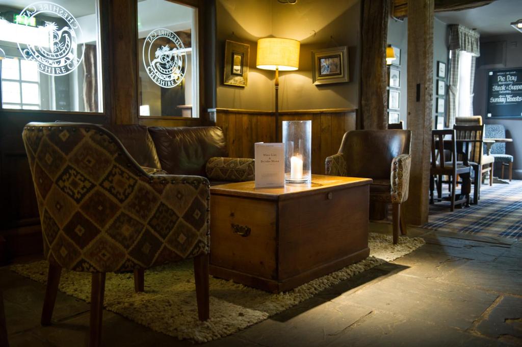 The Cheshire Cat by Innkeeper's Collection - Resim 34