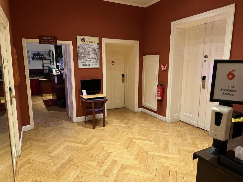 Hotel Astrid am Kurfürstendamm - Resim 33