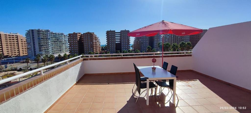 Balkón nebo terasa v ubytování F4-Costa Marfil II World, Excepcional- SERVHOUSE