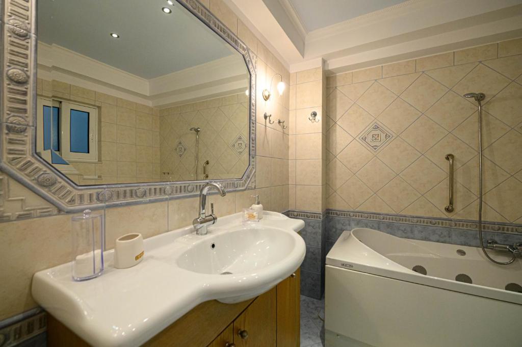 Koupelna v ubytování Marine Luxury Apartment Kalamata