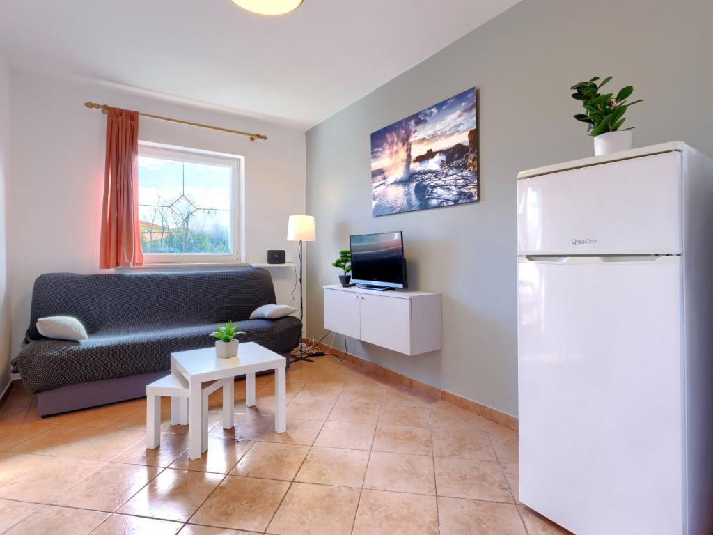 Kuchnia lub aneks kuchenny w obiekcie Apartment Gordana-2 by Interhome