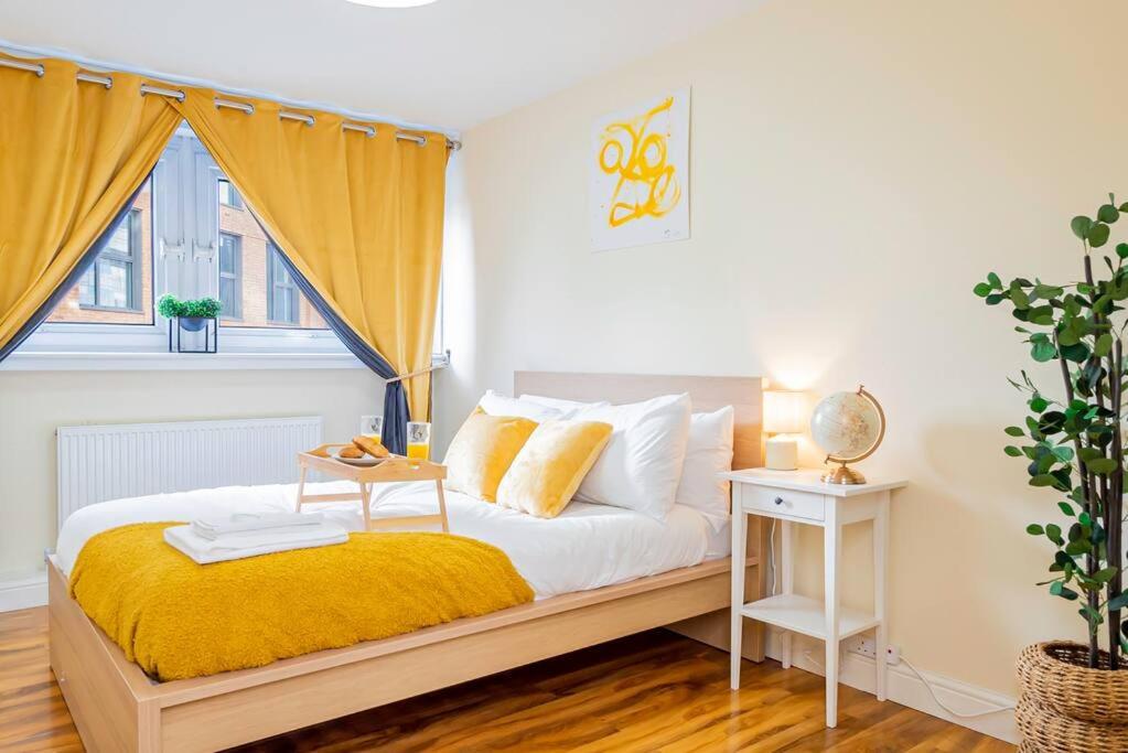 Gallery image of 2 bed Apt next to 02 academy 5min walk to Bullring, Great for Leisure or Business Trips, DICOUNTS AVAILABLE! by Amazing Spaces Relocations Ltd in Birmingham