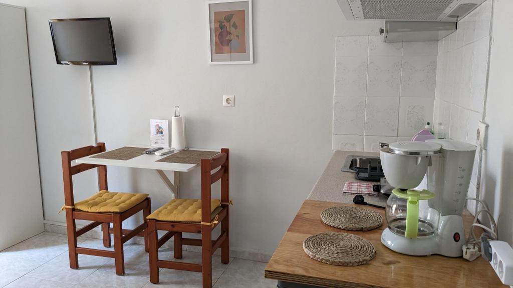 Dimitris City Break Apts - Resim 45