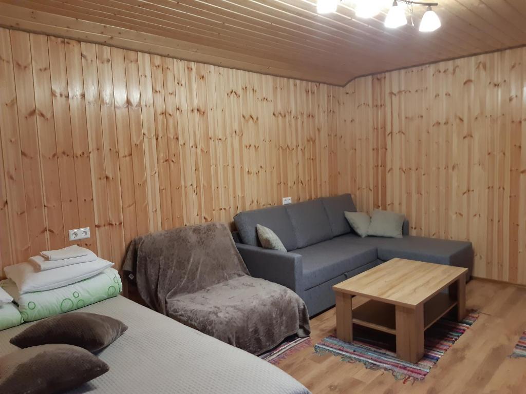 Posezení v ubytování Treimani Hoovimaja