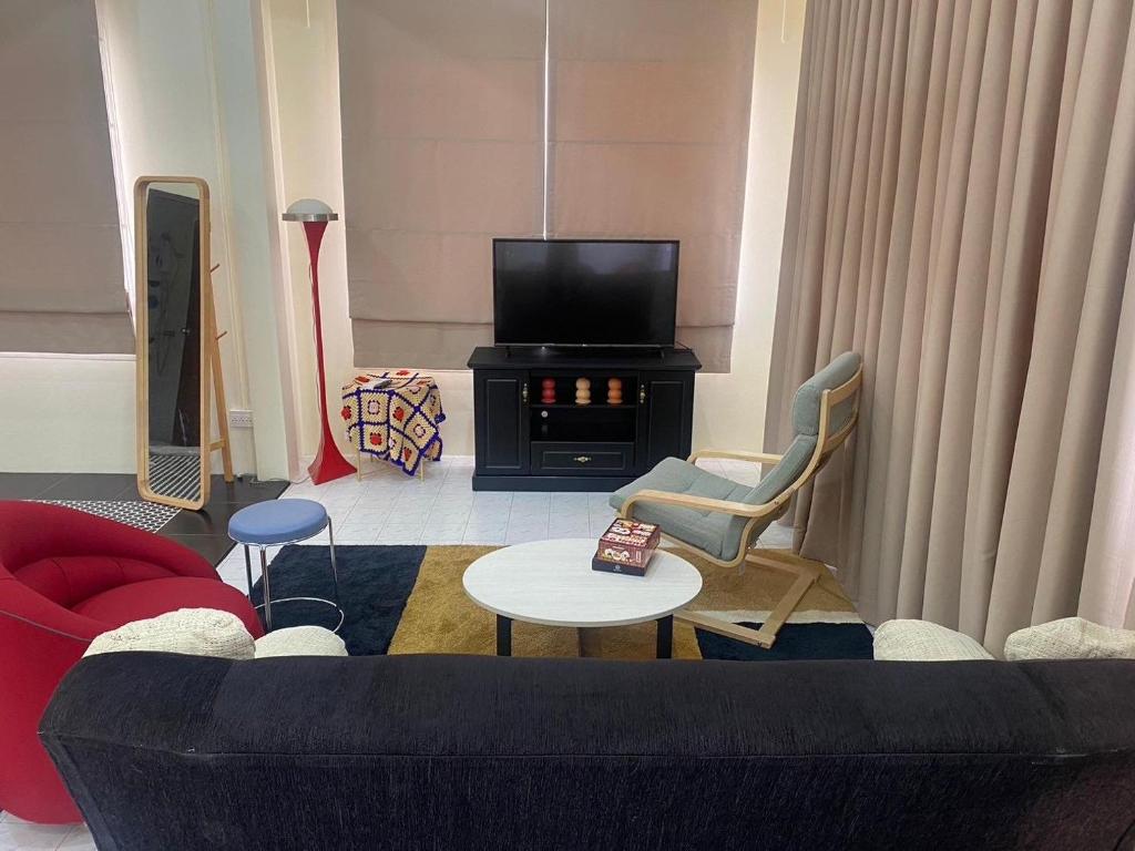 TV a/nebo společenská místnost v ubytování Mee-Suk Home