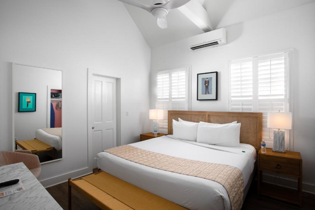Paradise Inn - Adult Exclusive photo