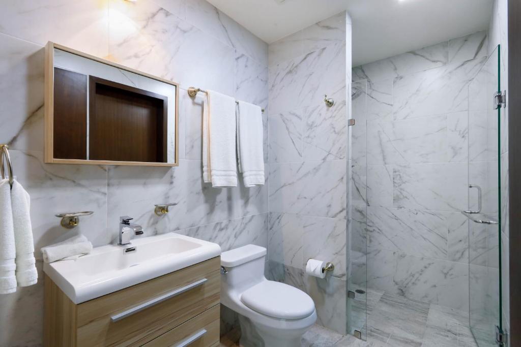 Koupelna v ubytování La Poza Suites