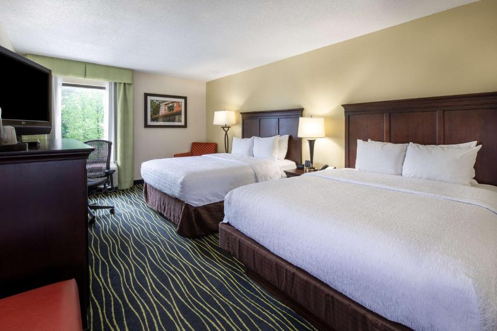 Hampton Inn Columbia I-26/Harbison Blvd photo
