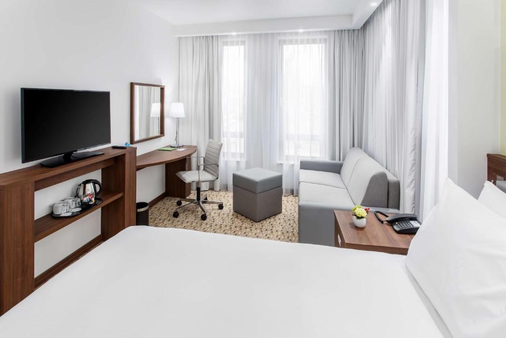 Hampton By Hilton Gdansk Oliwa - Resim 18