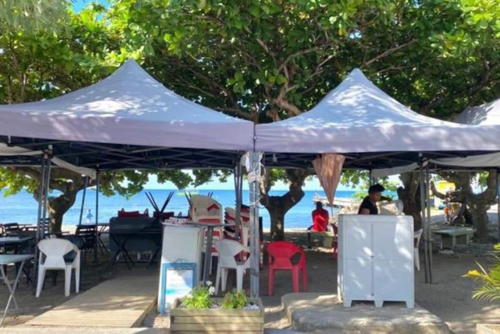 T2 piscine, proche rectorat, 10 min des plages du bourg.
