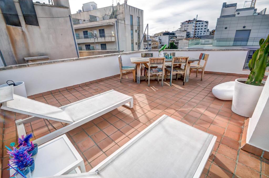 Balkón alebo terasa v ubytovaní Beachstyle Penthouse by Hello Homes Sitges