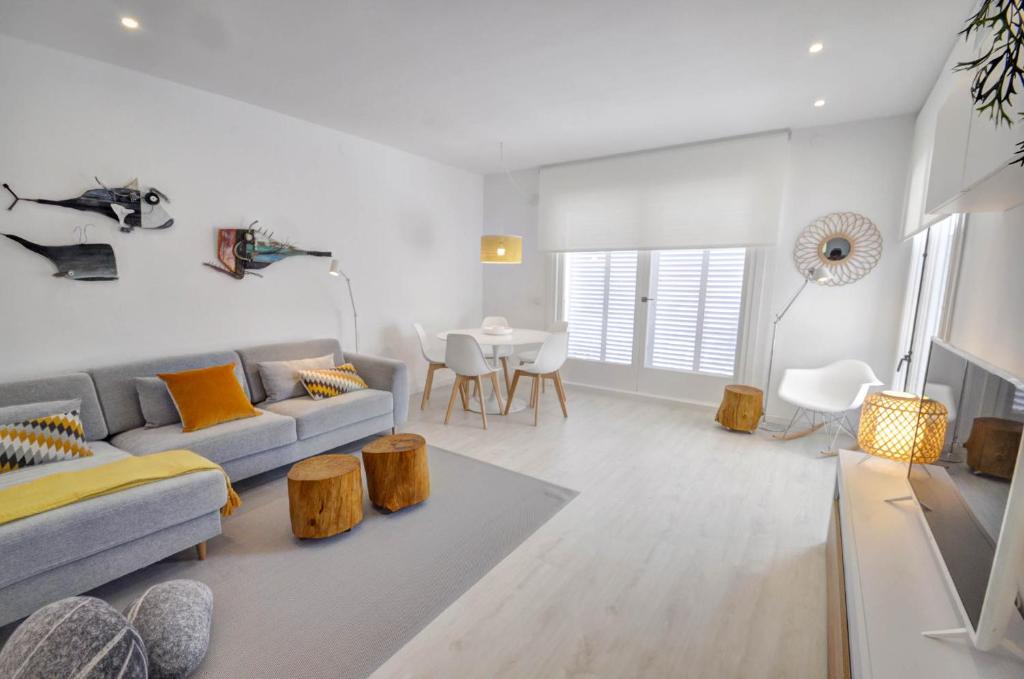 Posedenie v ubytovaní The Luxor Apartment by Hello Homes Sitges