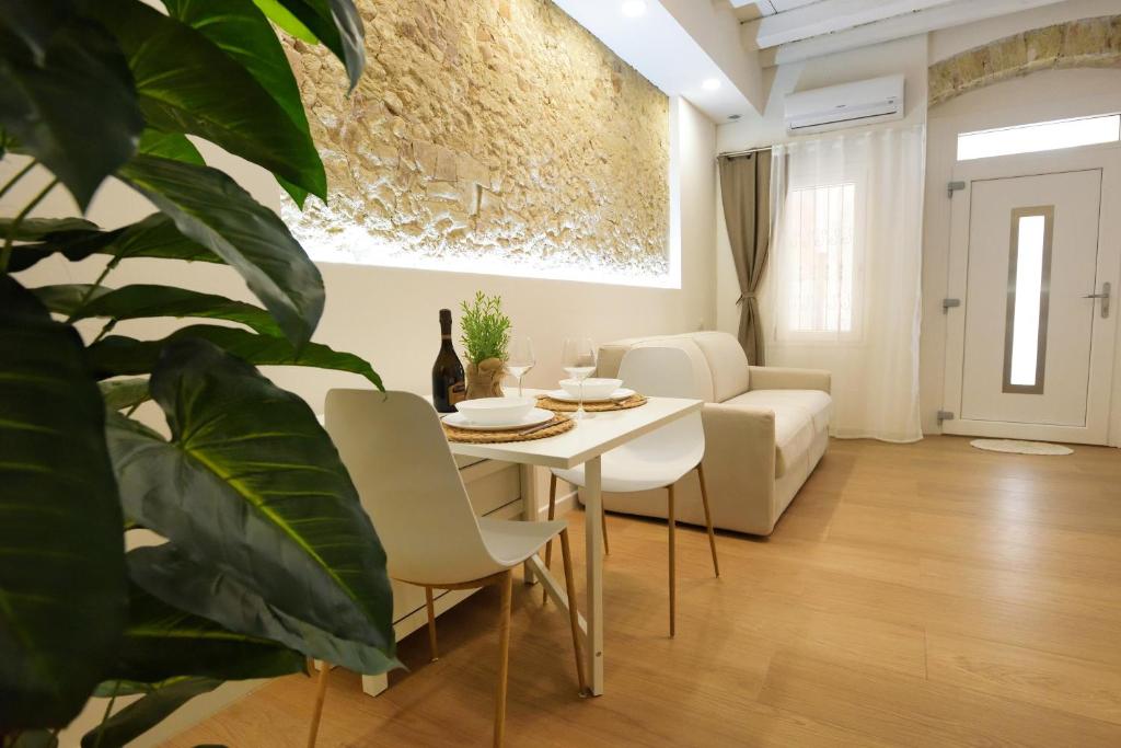 Caba's Apartment a Cagliari - Comodo con ristorante