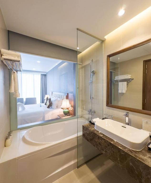 Phòng Deluxe Giường Đôi Nhìn Ra Biển