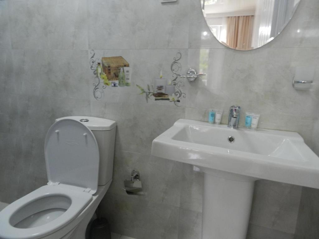 Koupelna v ubytování mano guest house