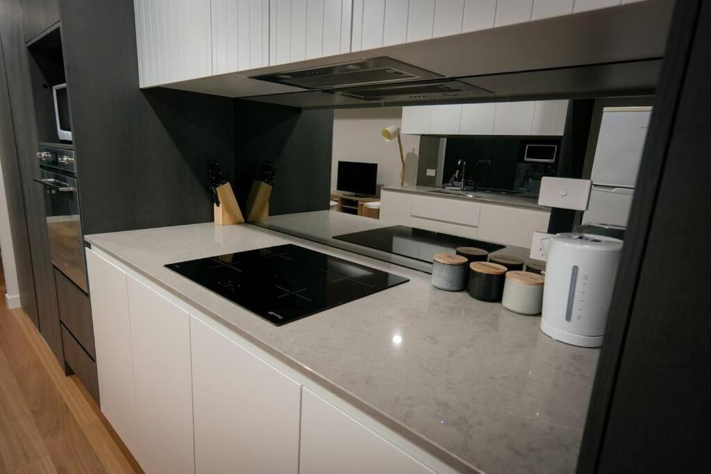 Gallery image of Braddon 1BR Apt, WiFi, Secure Parking, AMAZING LOCATION in Canberra