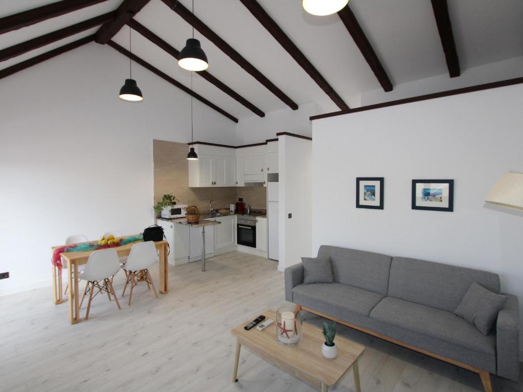 Fotografia z galérie ubytovania Apartamento junto al mar con wifi gratuito, aire acondicionado opcional, mascotas permitidas. - ES-184-56 v destinácii Riumar