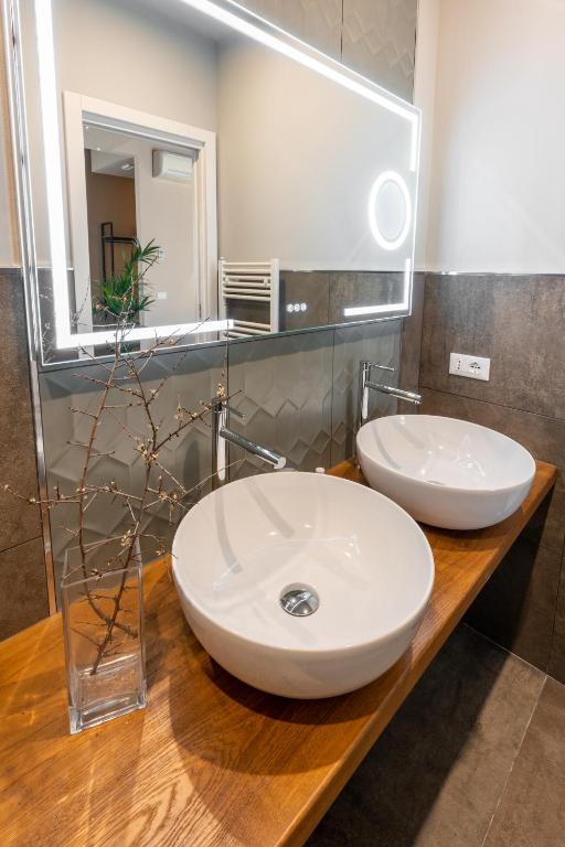 Koupelna v ubytování GG8 Hotel & Suite SPA