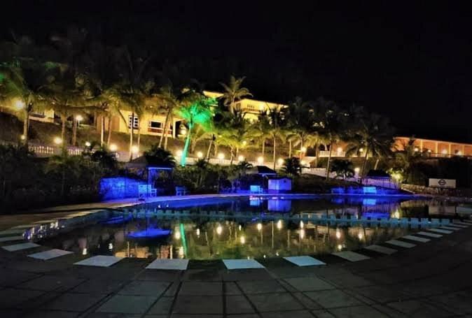 Bazén v ubytování Indismart Woodbourne Resort nebo v jeho okolí