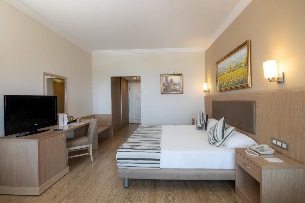 Crystal Tat Beach Golf Resort & Spa - Ultimate All Inclusive - Standard Double Or Twin Room