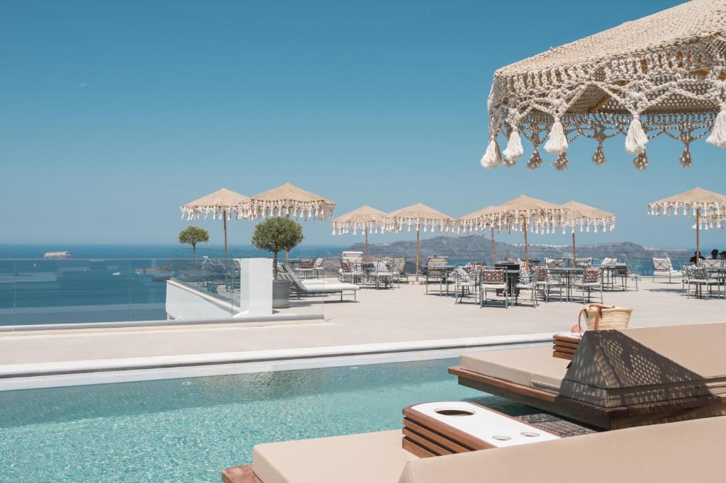 Piscina di Apeiron Blue Santorini - Sustainable Adults Only 14 Plus o nelle vicinanze