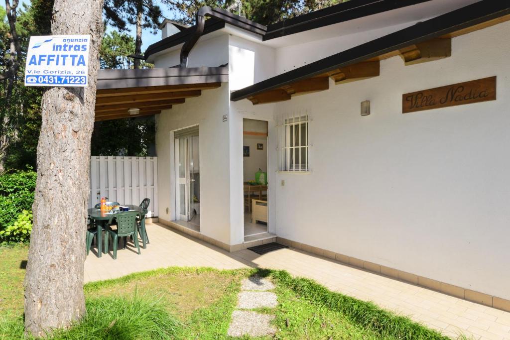 Το κτήριο όπου στεγάζεται  η παραθεριστική κατοικία