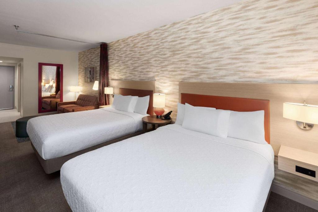 Postel nebo postele na pokoji v ubytování Hawthorn Extended Stay by Wyndham Kingwood Houston
