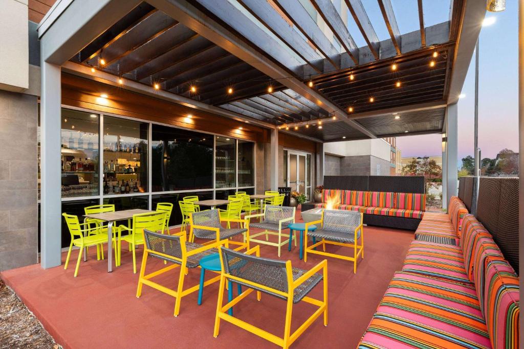 Posezení v ubytování Hawthorn Extended Stay by Wyndham Kingwood Houston