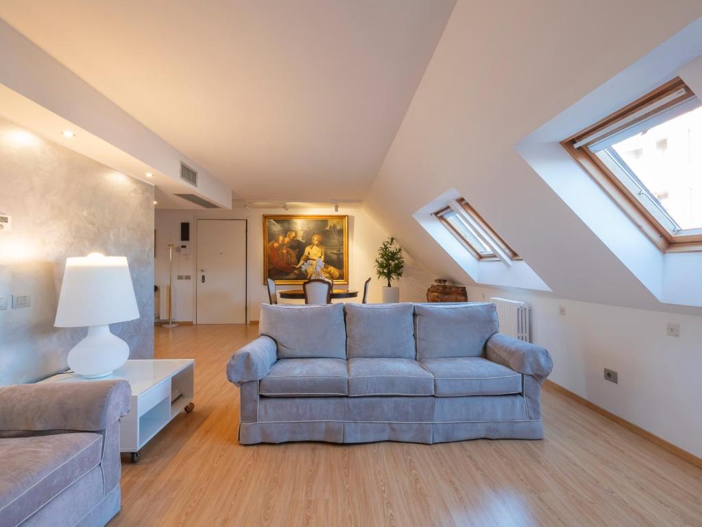 Photo inspiration: Fresh Look at Xenia Apartments Luxury Elegant Penthouse In City Life Milan